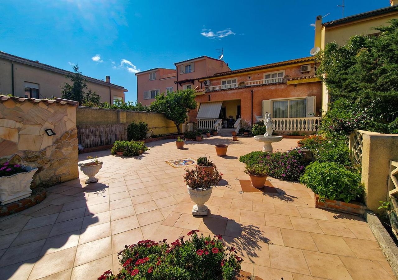 Murphy Holiday Homes - Residenza Nadia La Maddalena  Exteriör bild