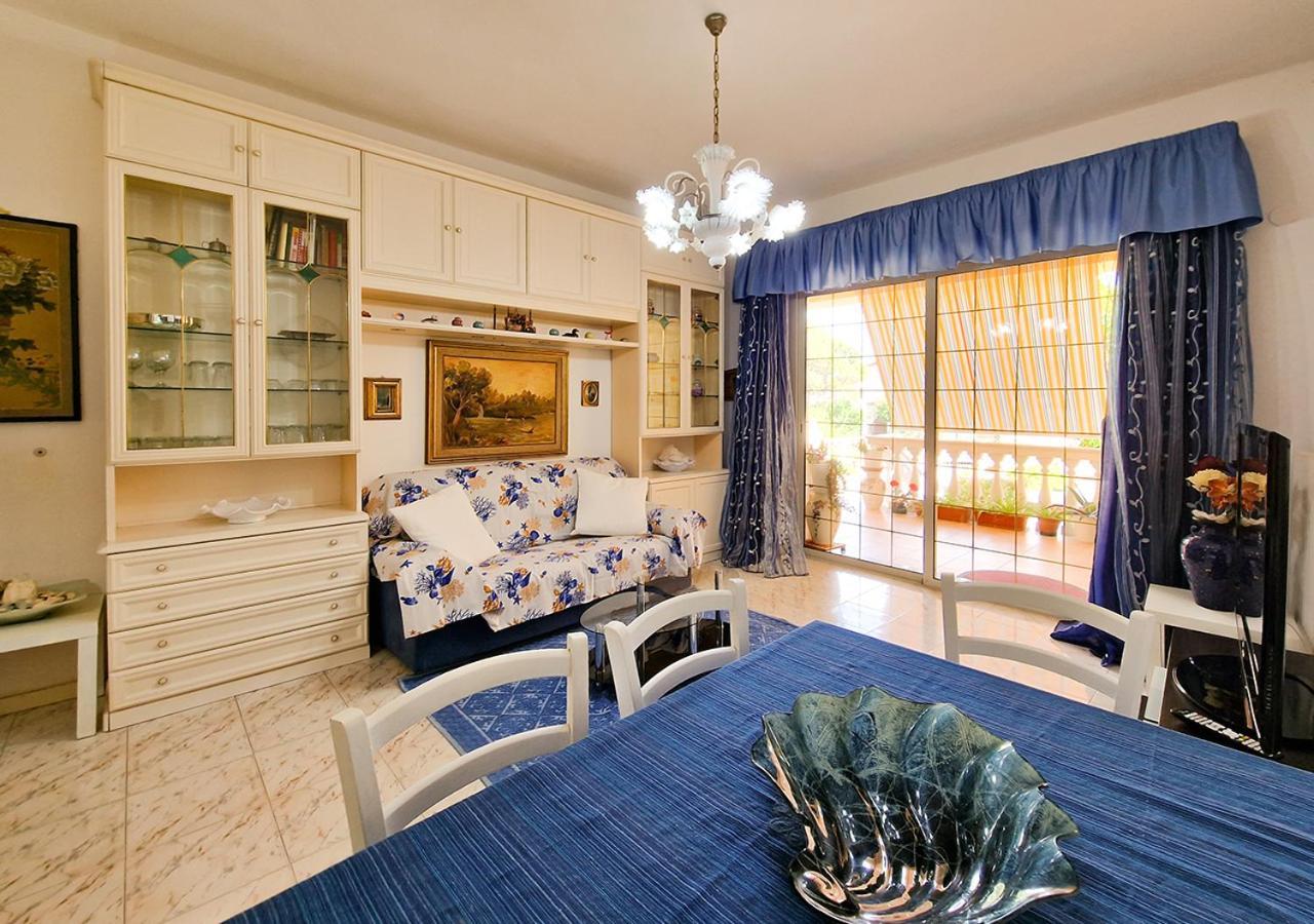 Murphy Holiday Homes - Residenza Nadia La Maddalena  Exteriör bild